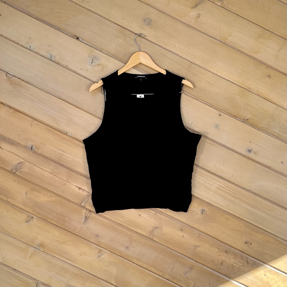 Express Crop Twist Tank